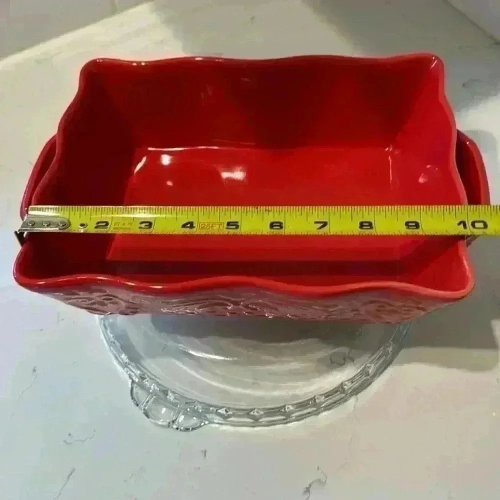 Christmas Red LG Dining Collection Baking Ware - Picture 3 of 10